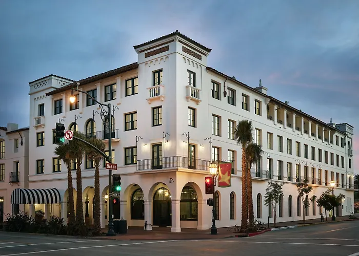 Luxury hotel only: Hotel Californian